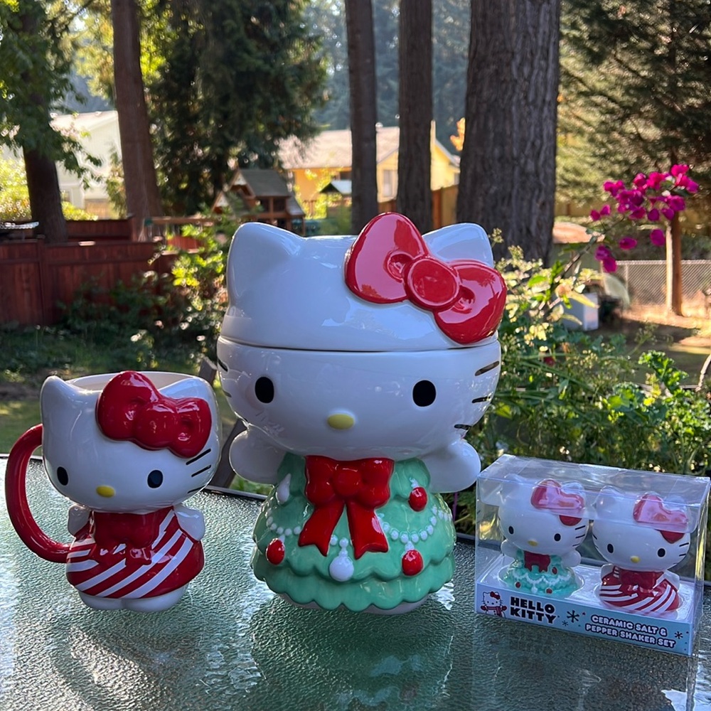 Hello Kitty Christmas tree cookies jar bundle